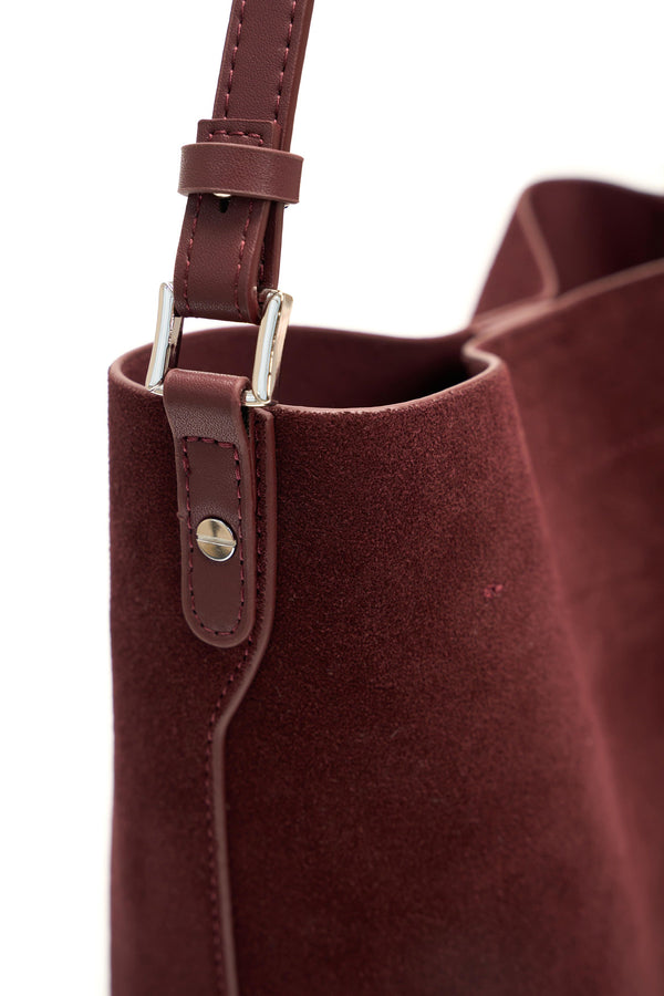 Xu Hướng Túi Xách Năm 2025: Sự Lên Ngôi Của Phong Cách Hiện Đại và Bền ...